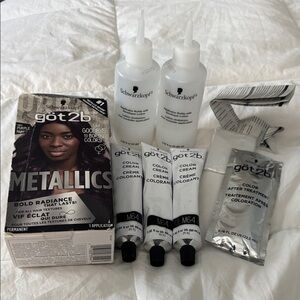 Schwarzkopf got2b Metallics Hair Color Kit